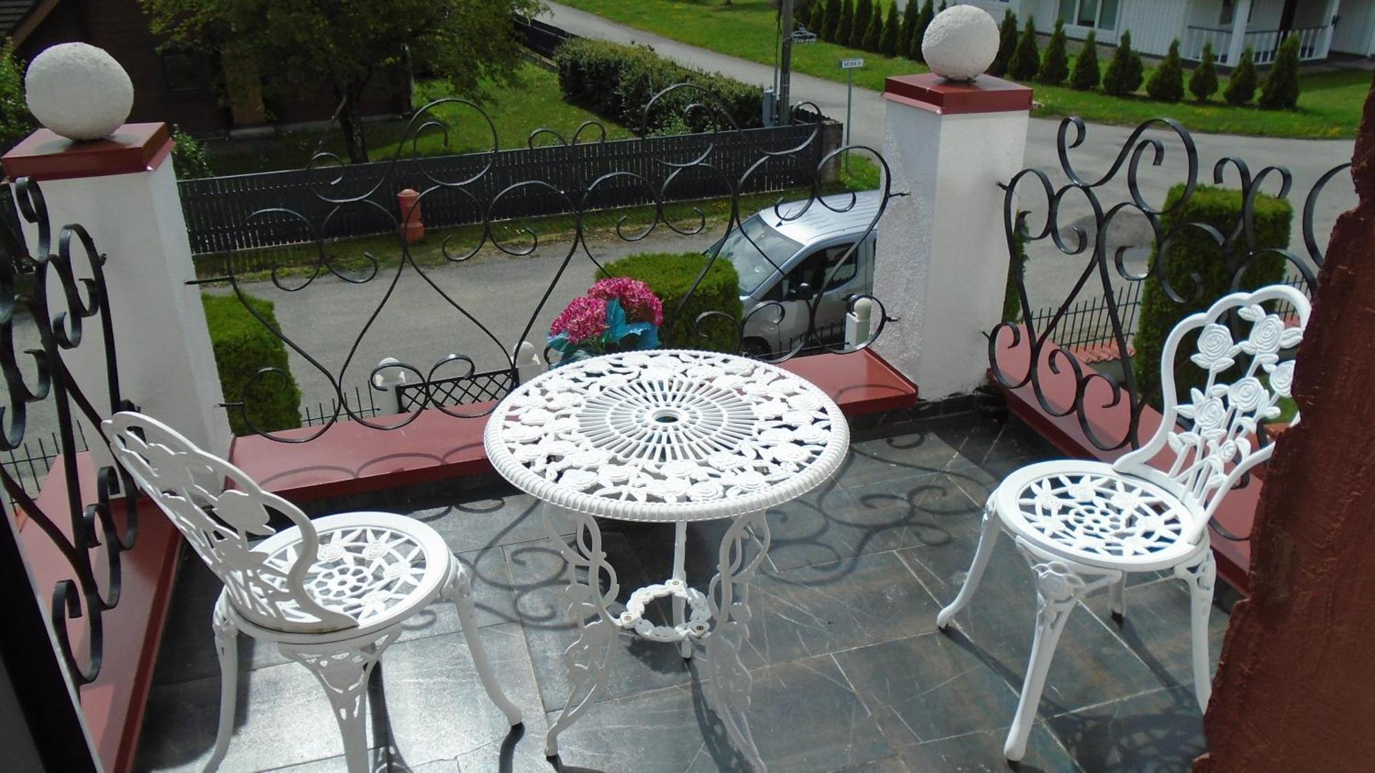 Hotel Getliin Saku Екстер'єр фото