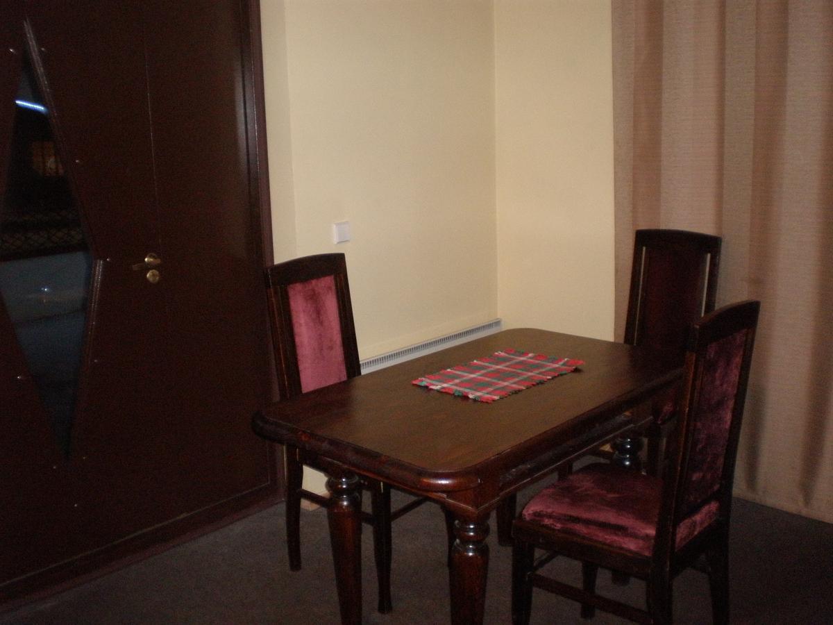 Hotel Getliin Saku Екстер'єр фото